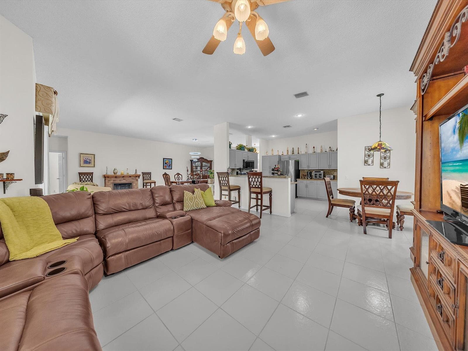 6029 NW 74th Street photo 16