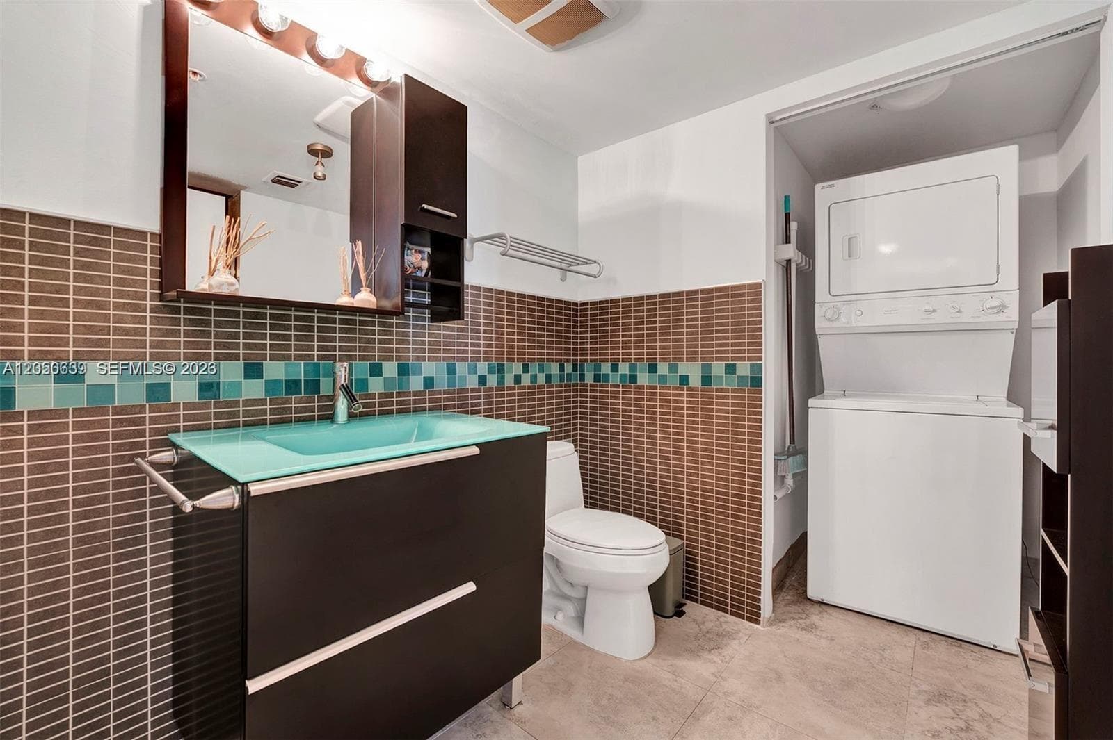 16699 Collins Ave 1605 photo 19