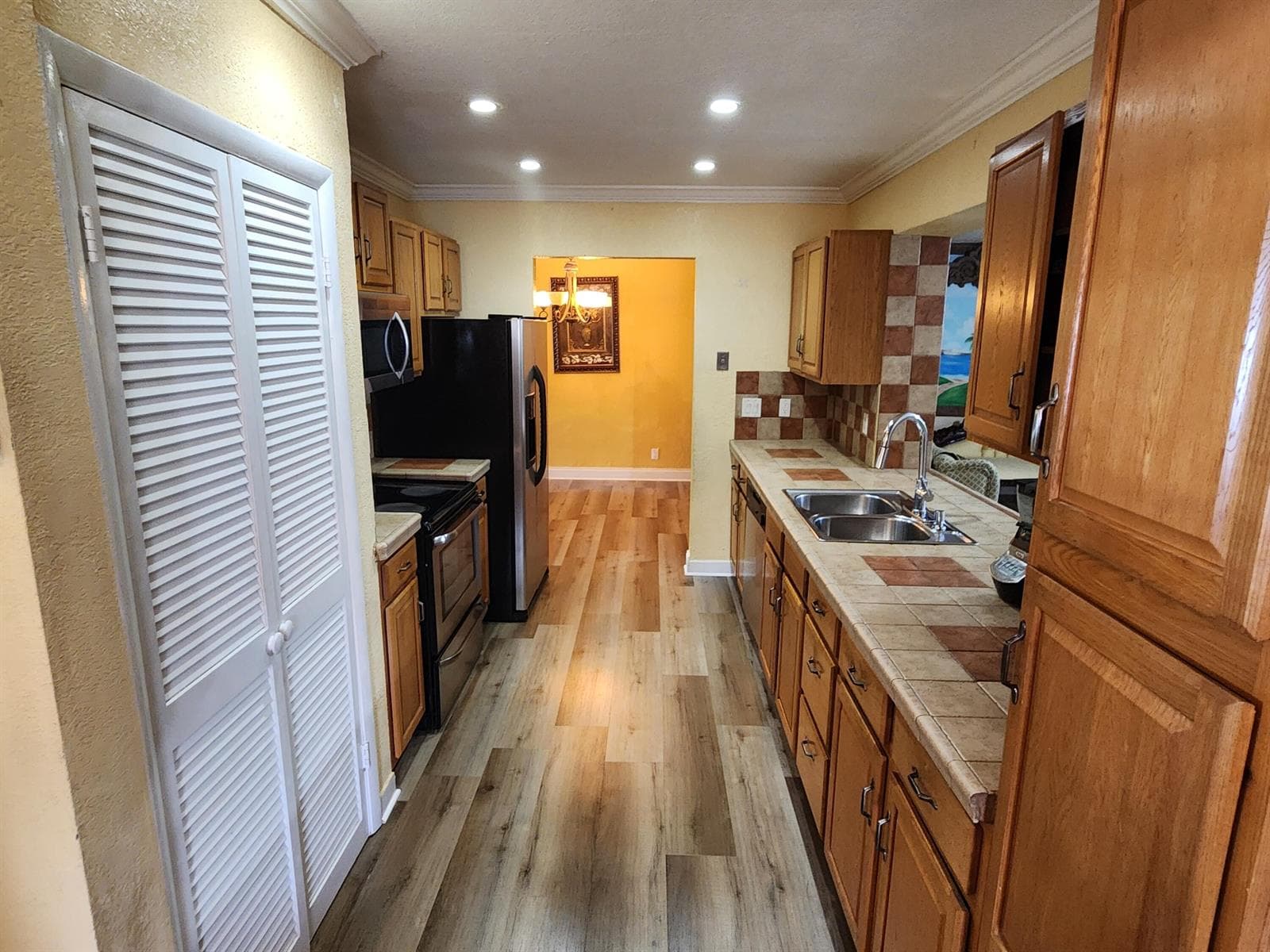 3654 NW 27th Street photo 15