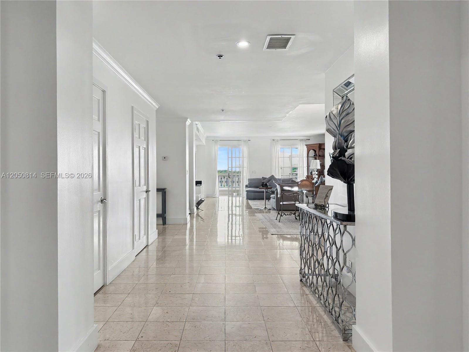 2124 Fisher Island Dr 2124 photo 9