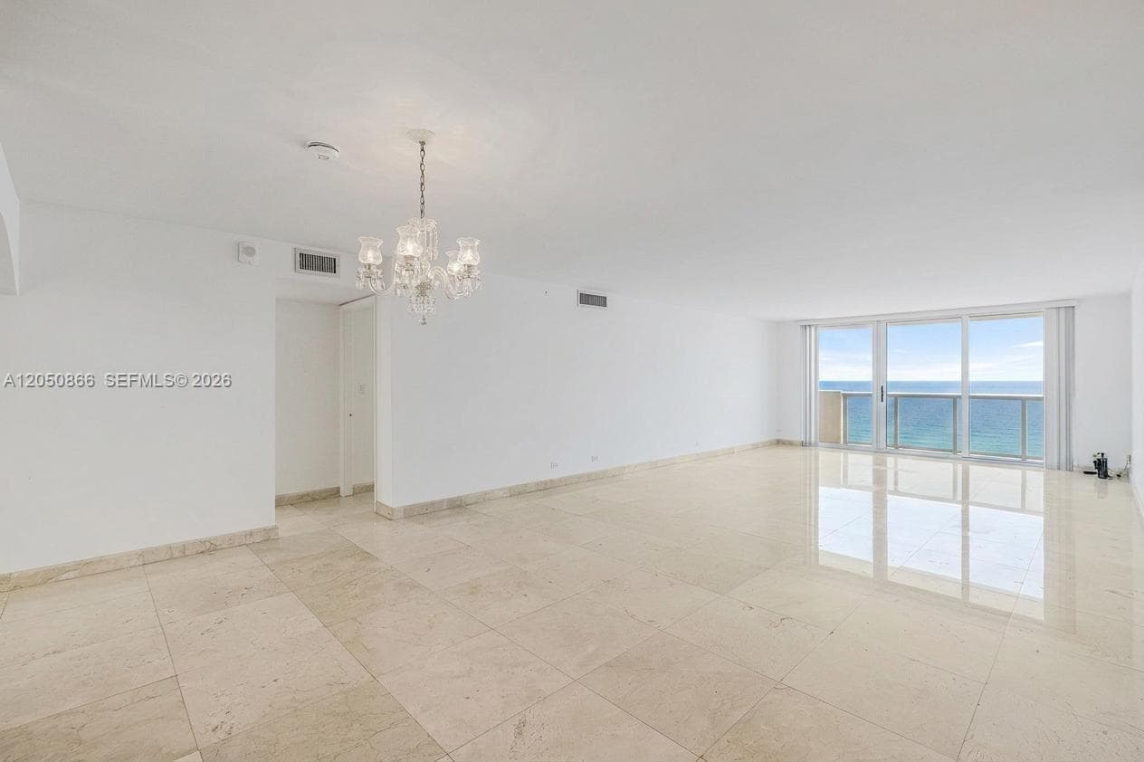 6039 Collins Ave 517 photo 7