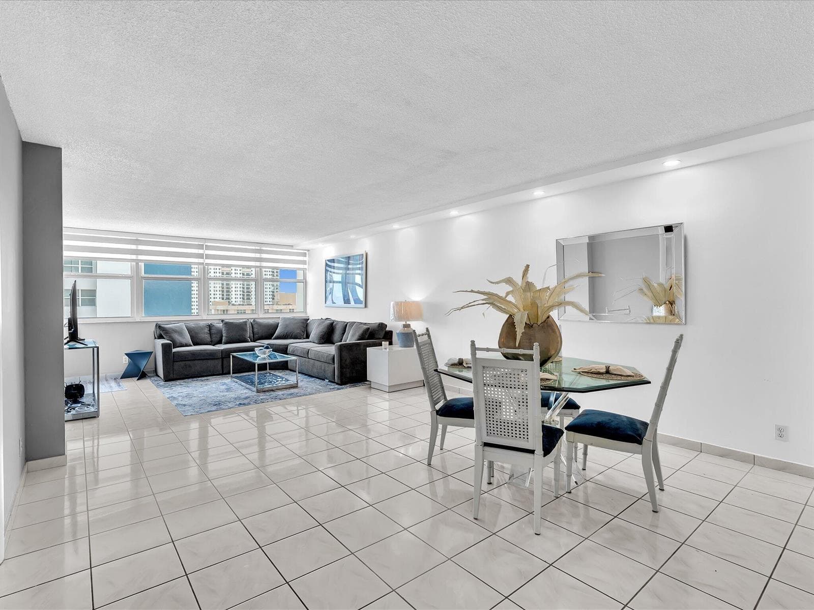 1410 S Ocean Drive 1103 photo 13