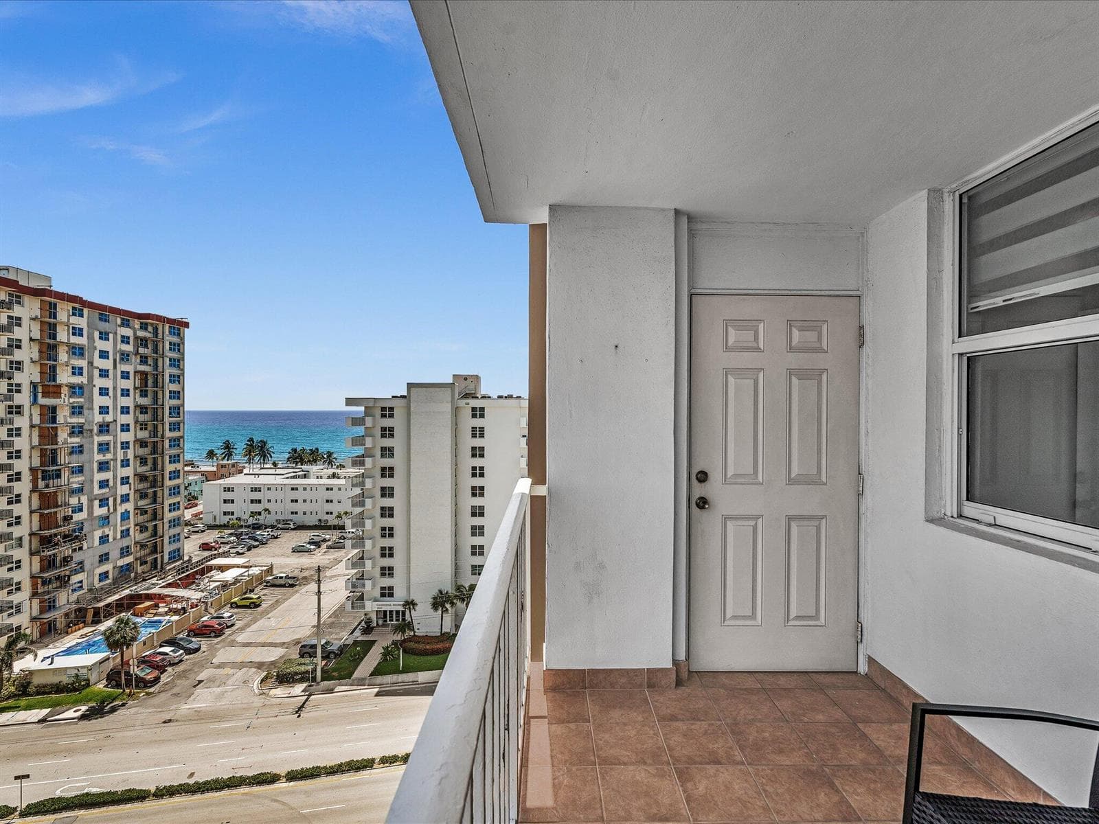 1410 S Ocean Drive 1103 photo 1
