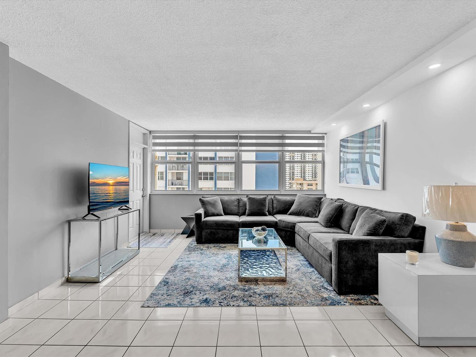1410 S Ocean Drive 1103 photo 18