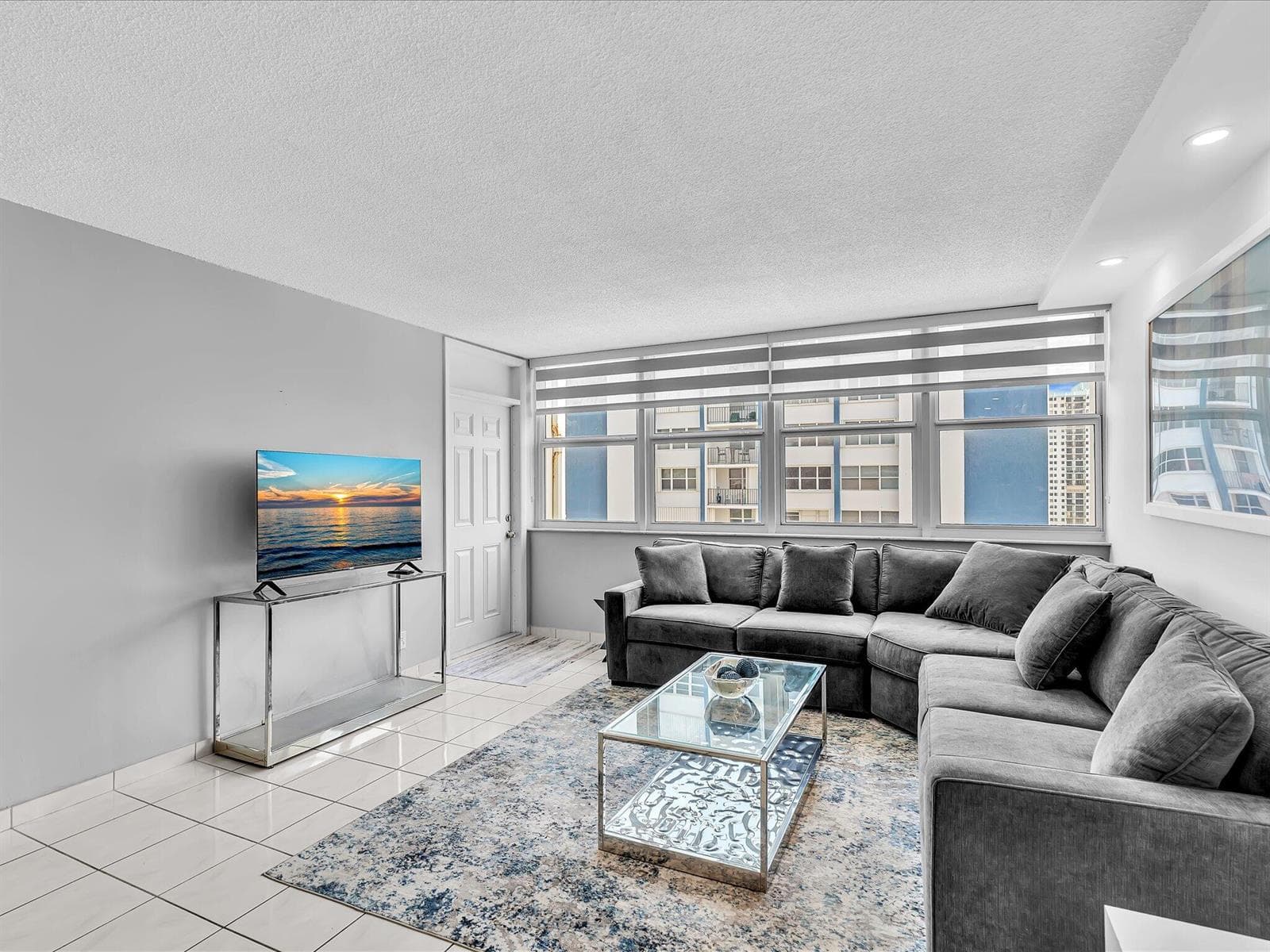 1410 S Ocean Drive 1103 photo 19