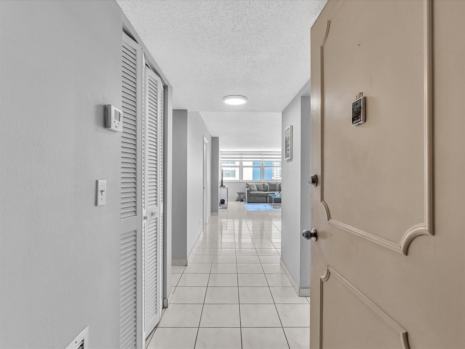 1410 S Ocean Drive 1103 photo 4
