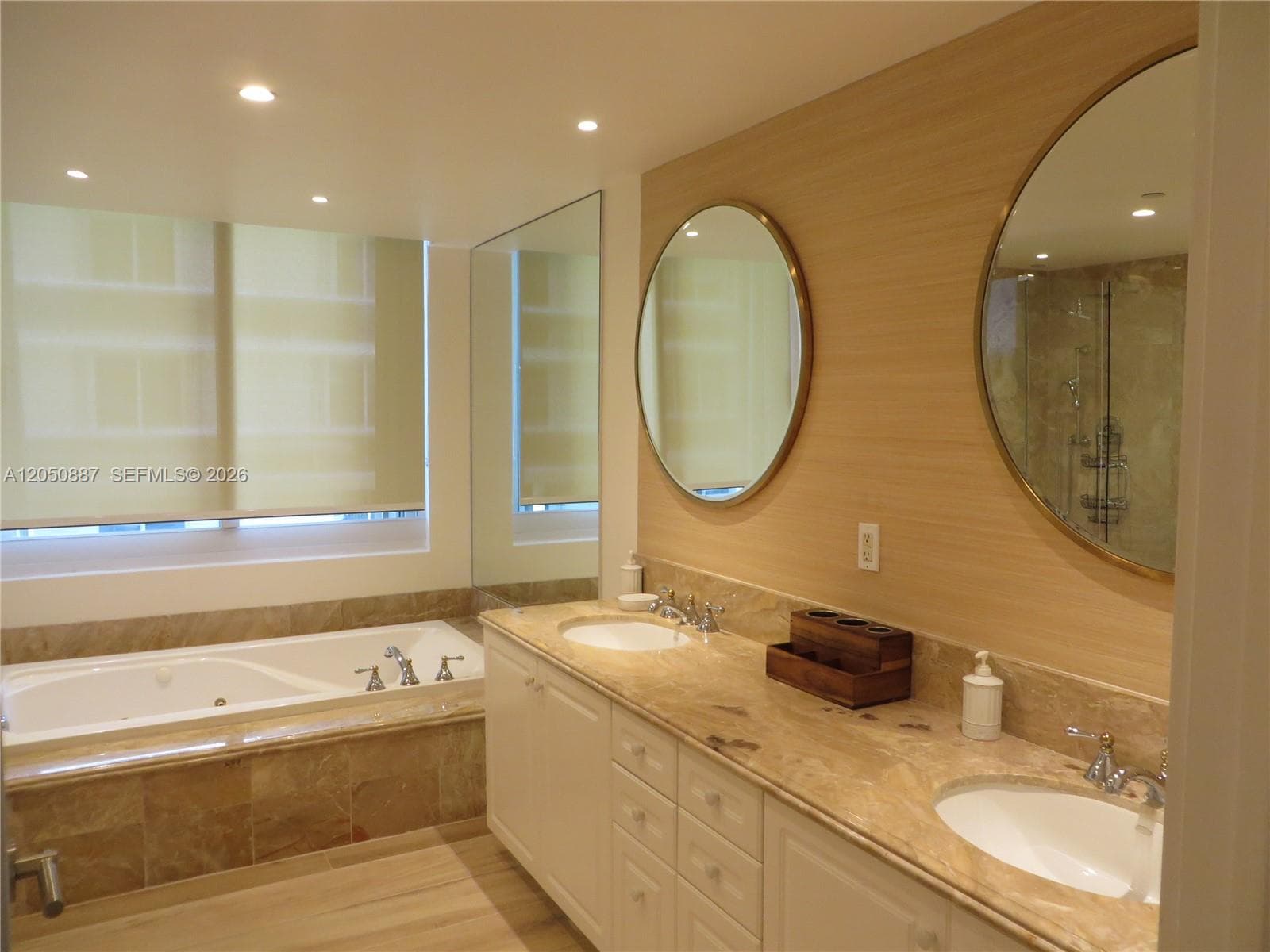 9595 Collins Ave N4-E photo 11