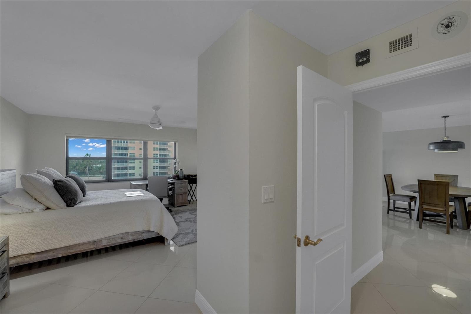 5100 N Ocean Boulevard 602 photo 14