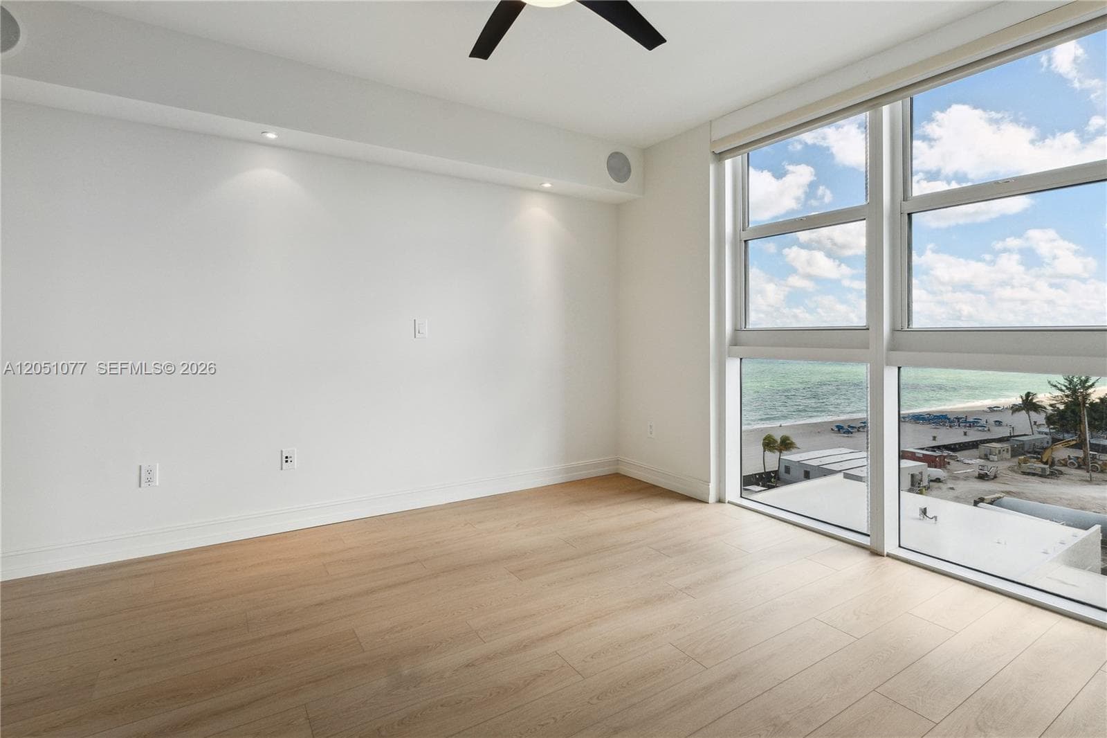 18911 Collins Ave 901 photo 16