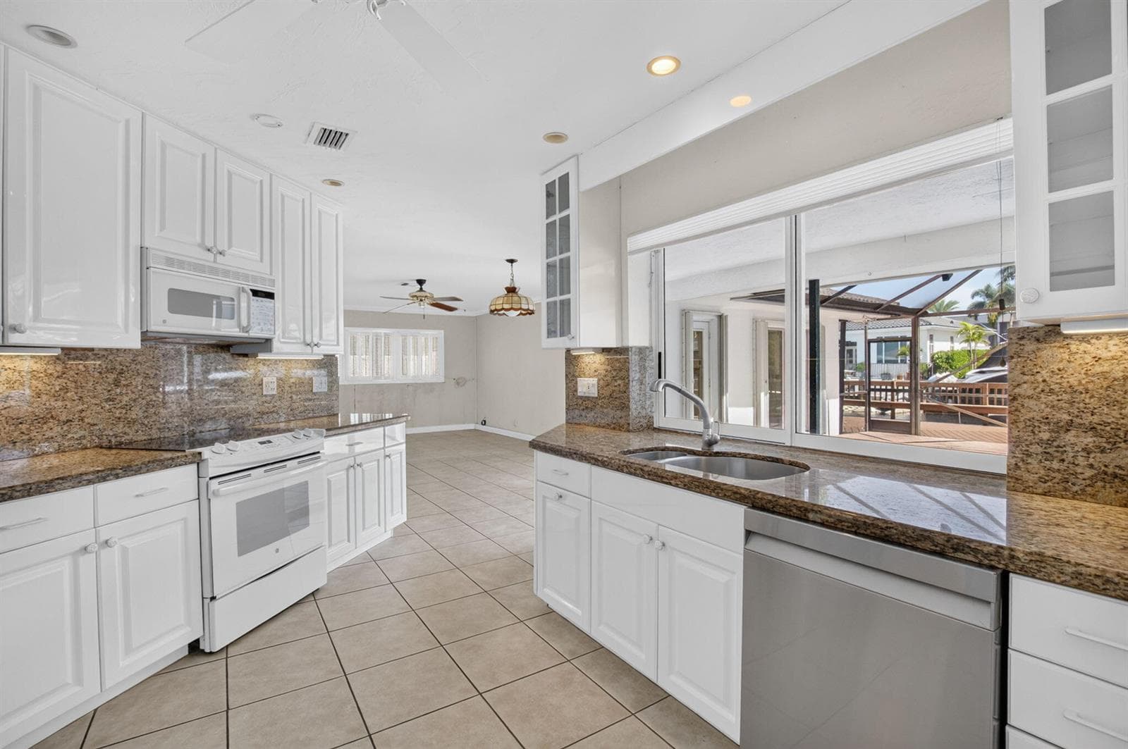 755 Forsyth Street photo 7