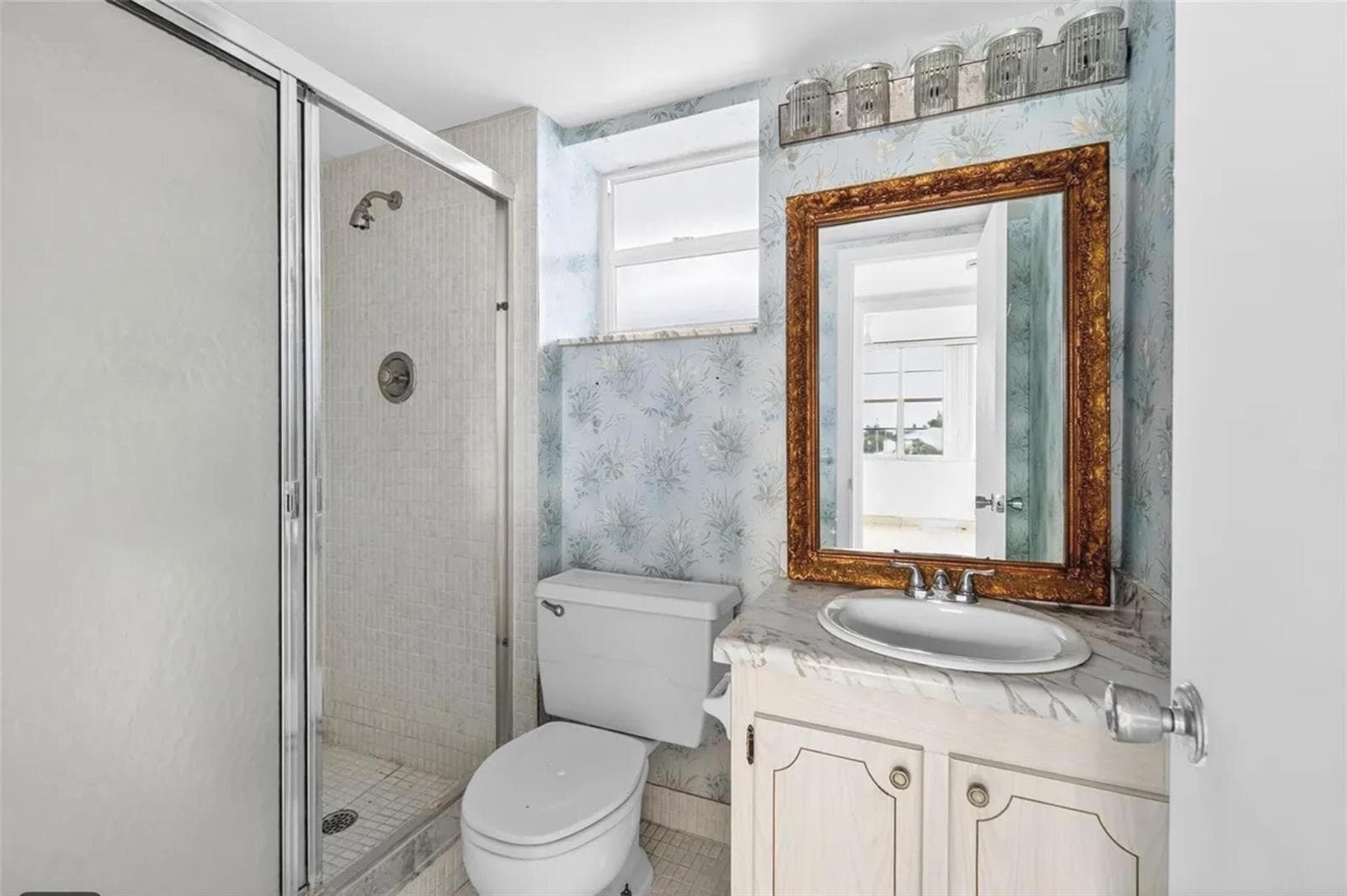 1820 New Palm Way 306 photo 24