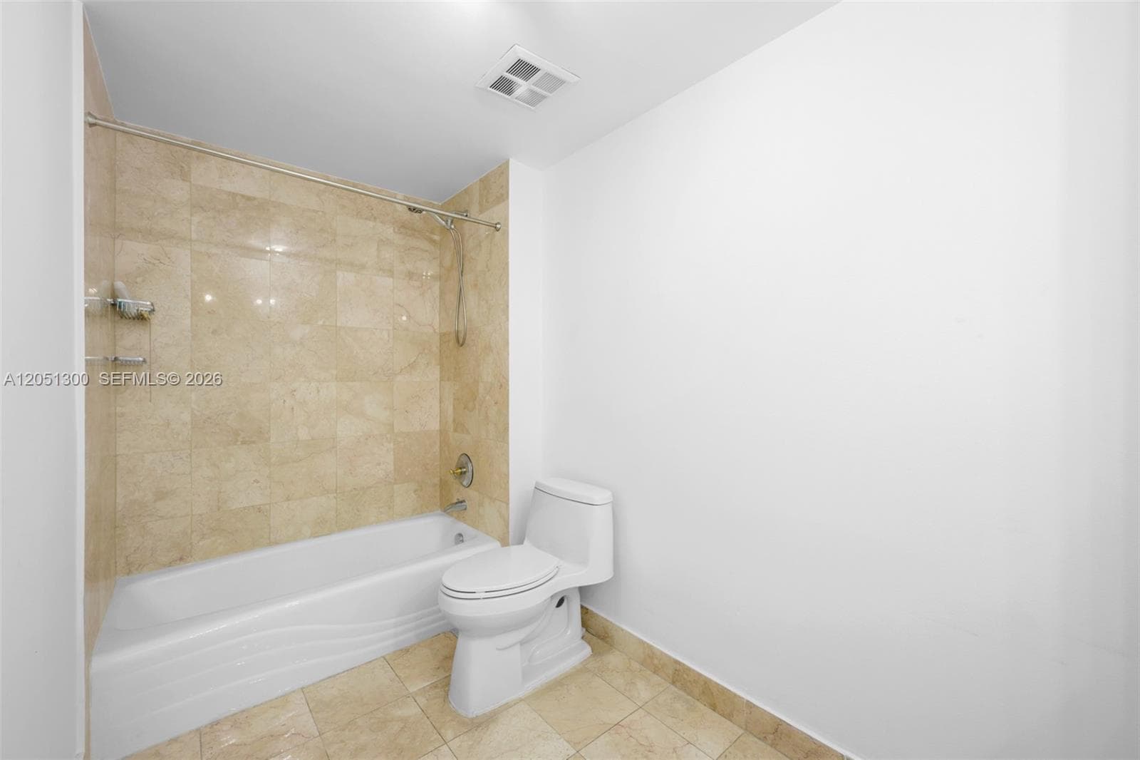 20201 E Country Club Dr 1502 photo 25