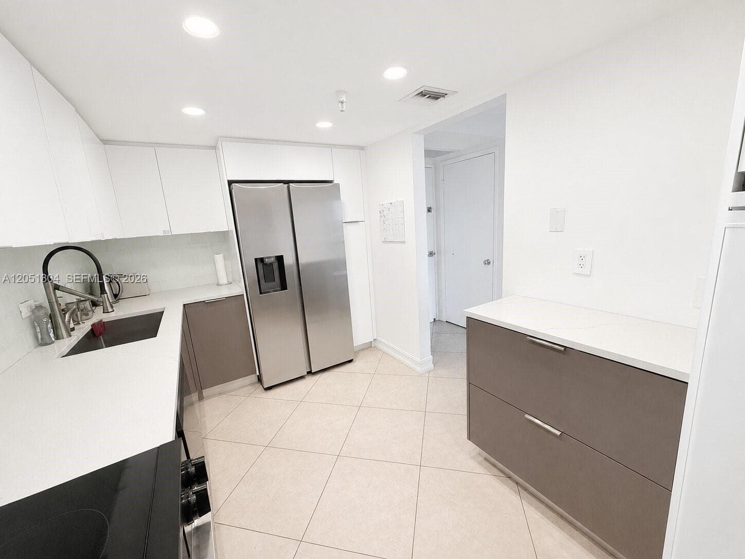 20505 E Country Club Dr 537 photo 6