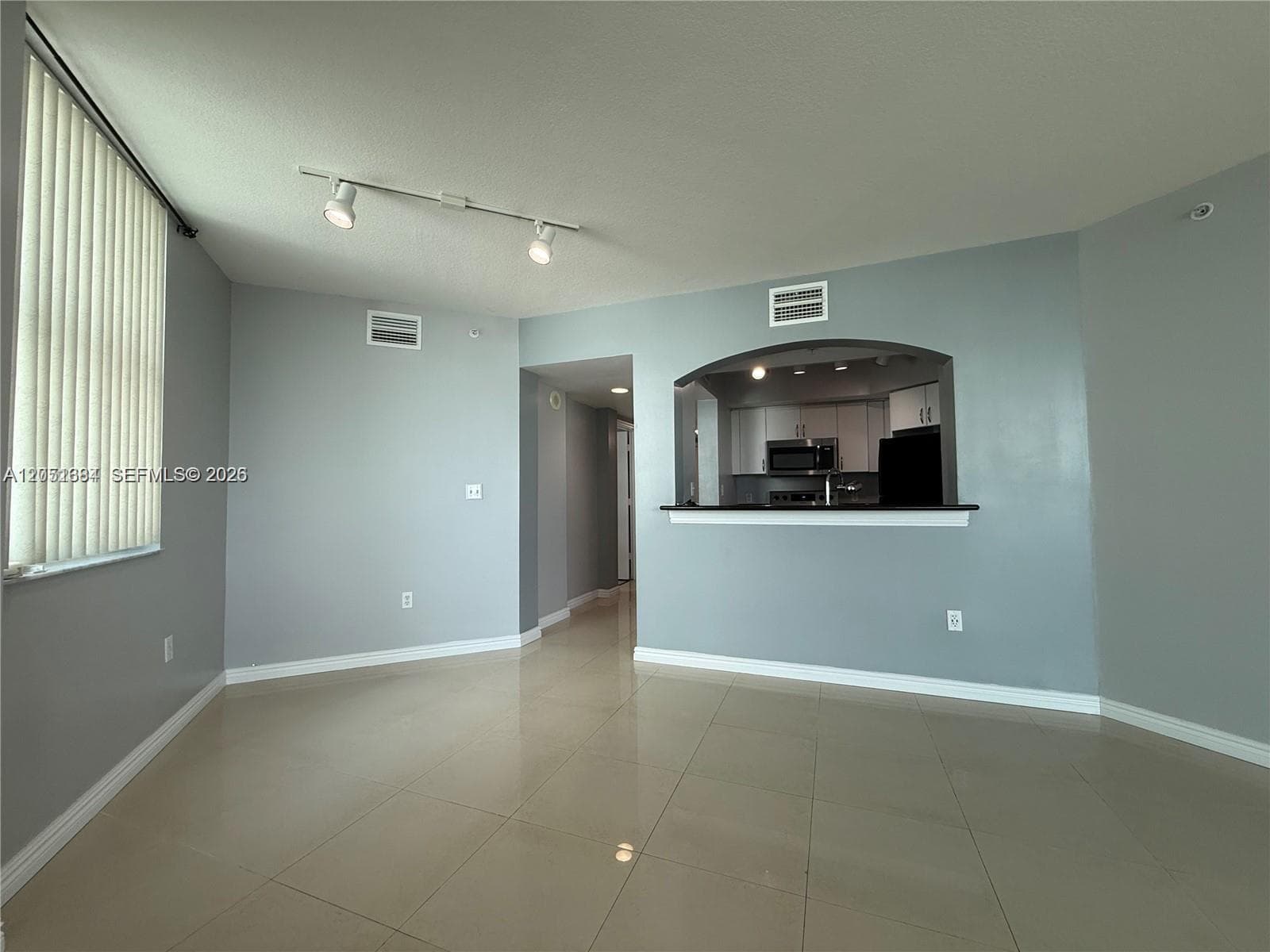9201 Collins Ave 521 photo 5