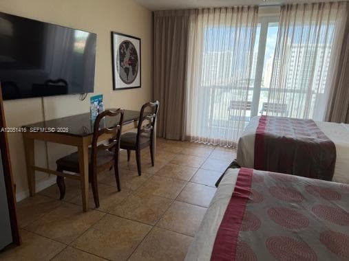 19201 Collins Ave 837 photo 2