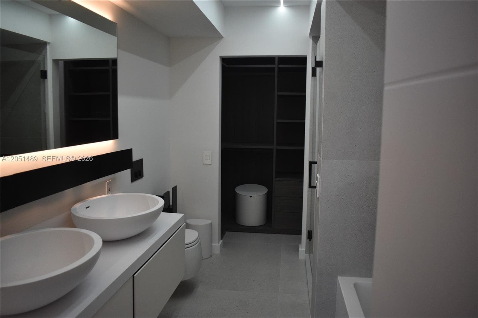 6365 Collins Ave 1211 photo 19