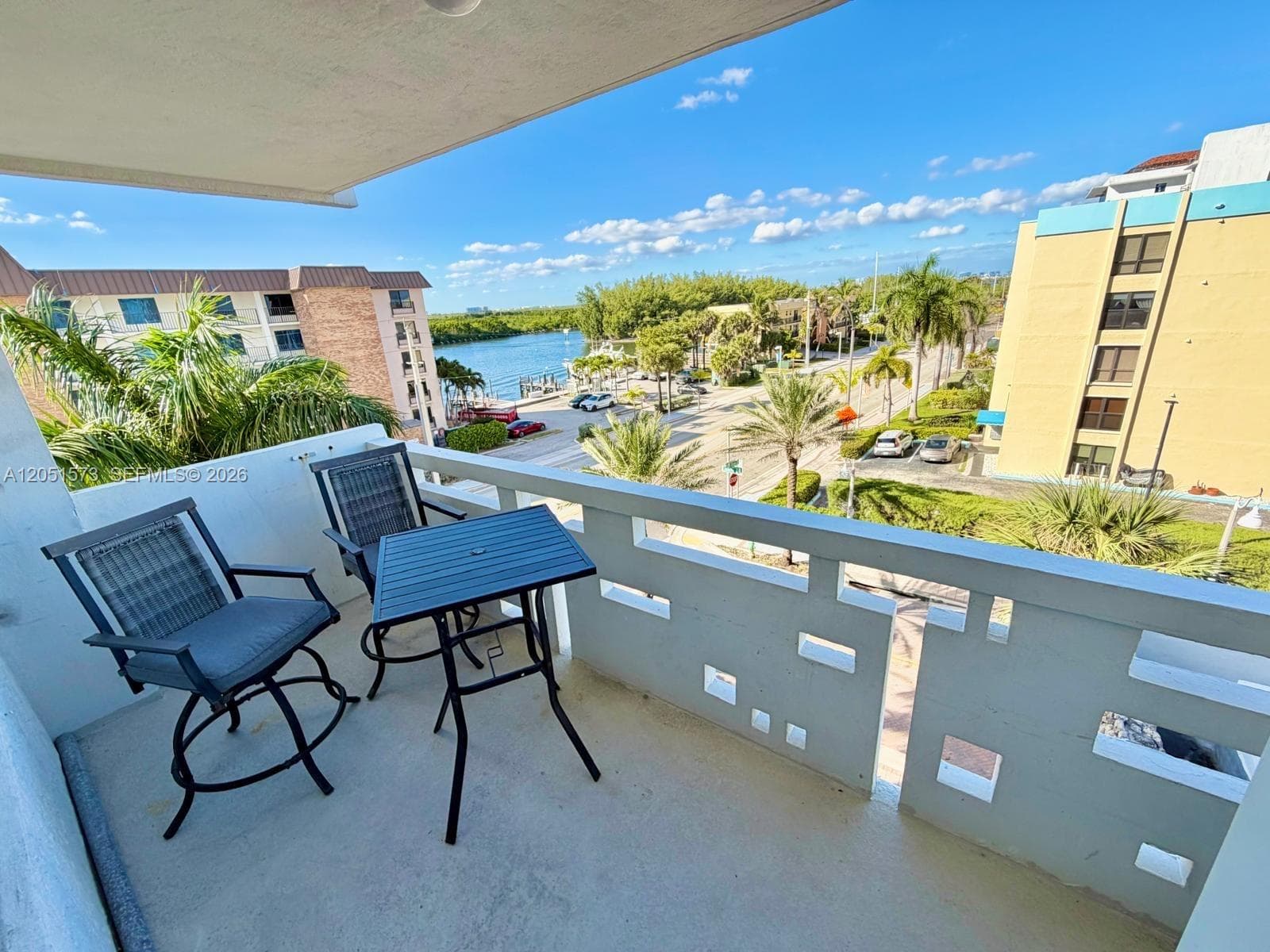 3111 N Ocean Dr 401 photo 11