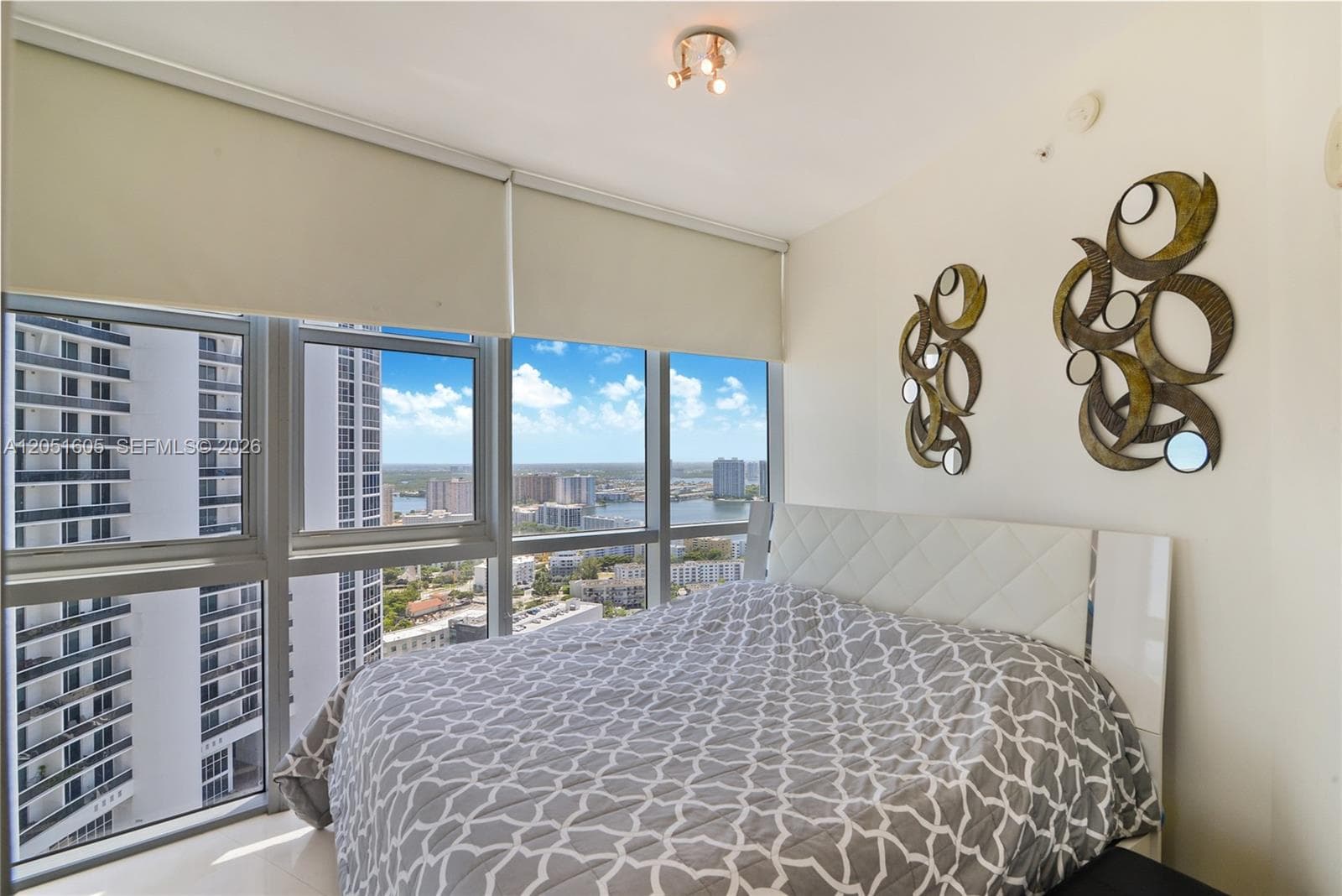 18201 Collins Ave 4209A photo 12