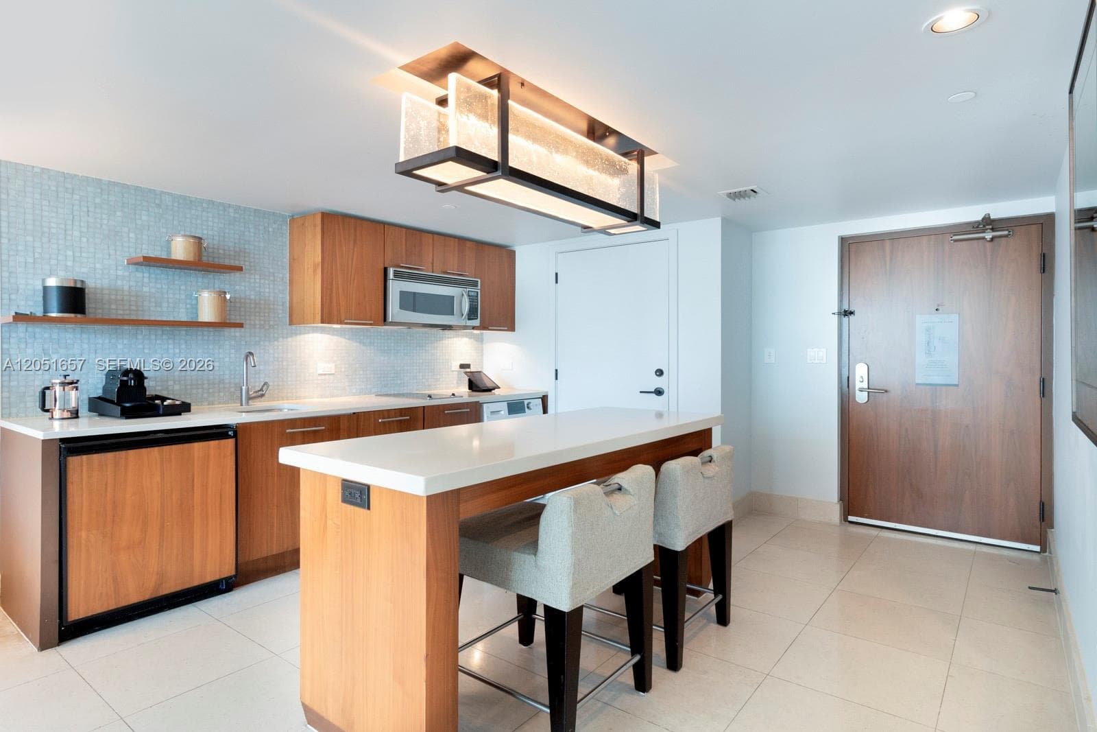 6801 Collins Ave C414 photo 10