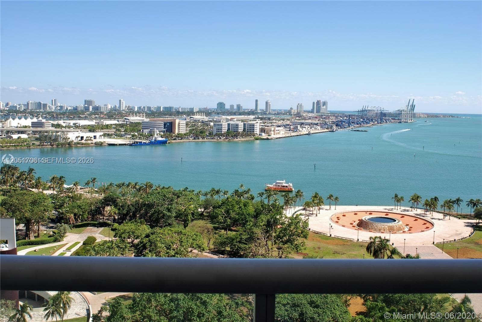 50 Biscayne Blvd 2810 photo 1
