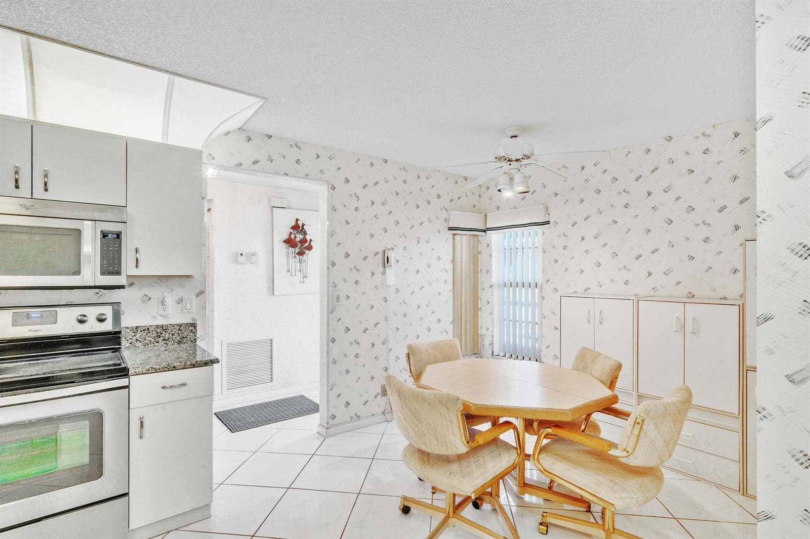 5585 Munsel Lane 102 photo 13