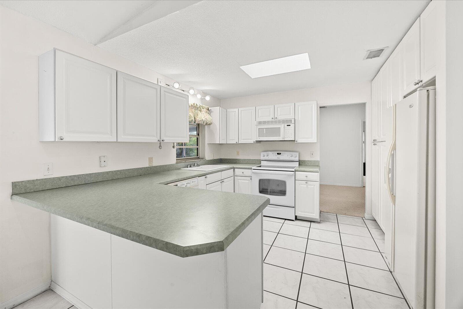 2550 SE Hemsing Street photo 13