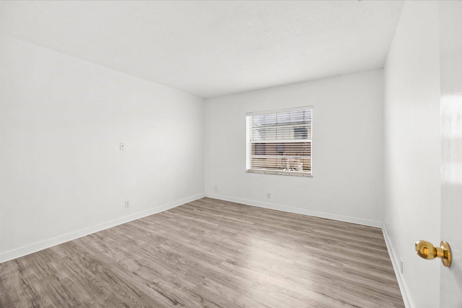 2550 SE Hemsing Street photo 22