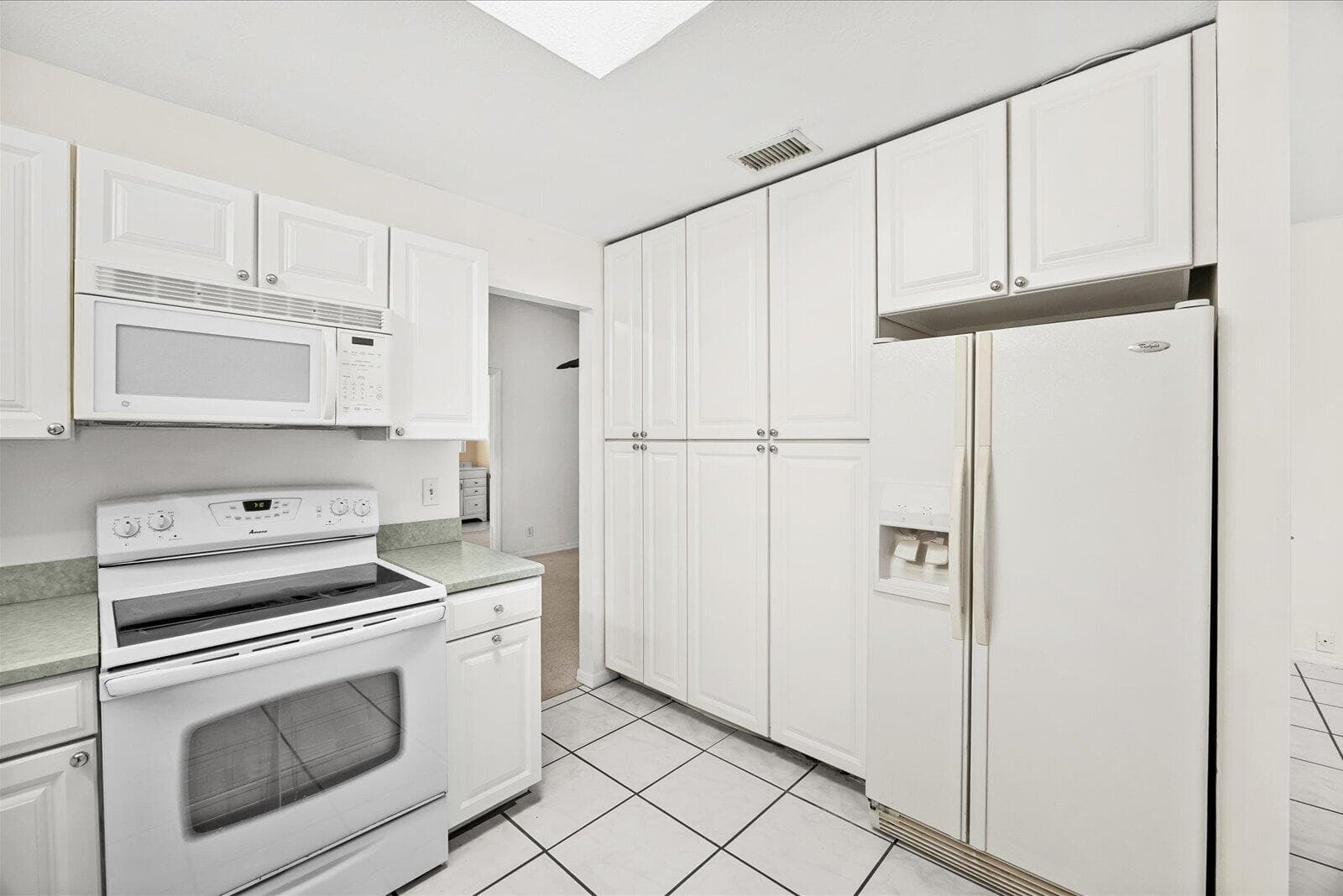 2550 SE Hemsing Street photo 15