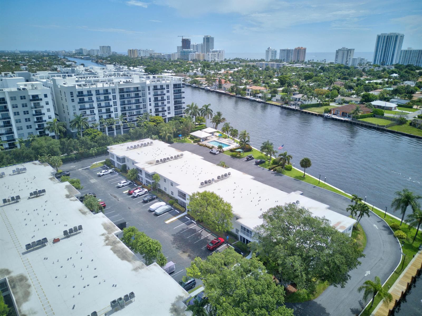 6515 Bay Club Drive 4 photo 16