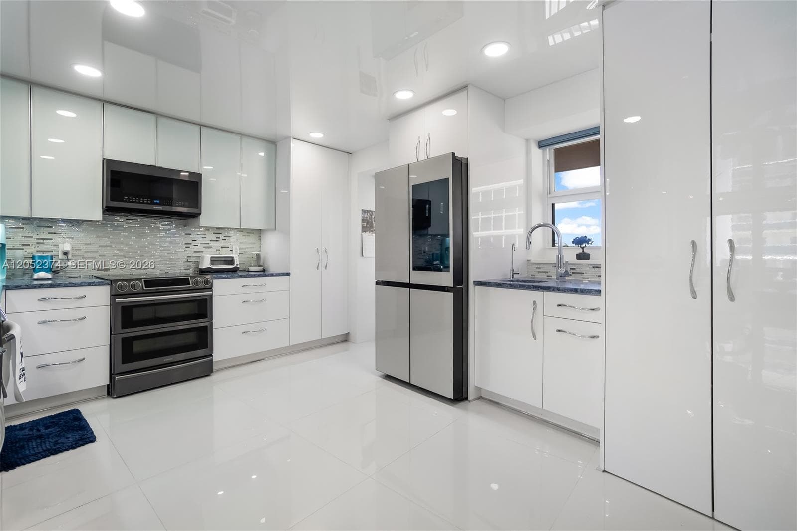 4100 Galt Ocean Dr 404 photo 1