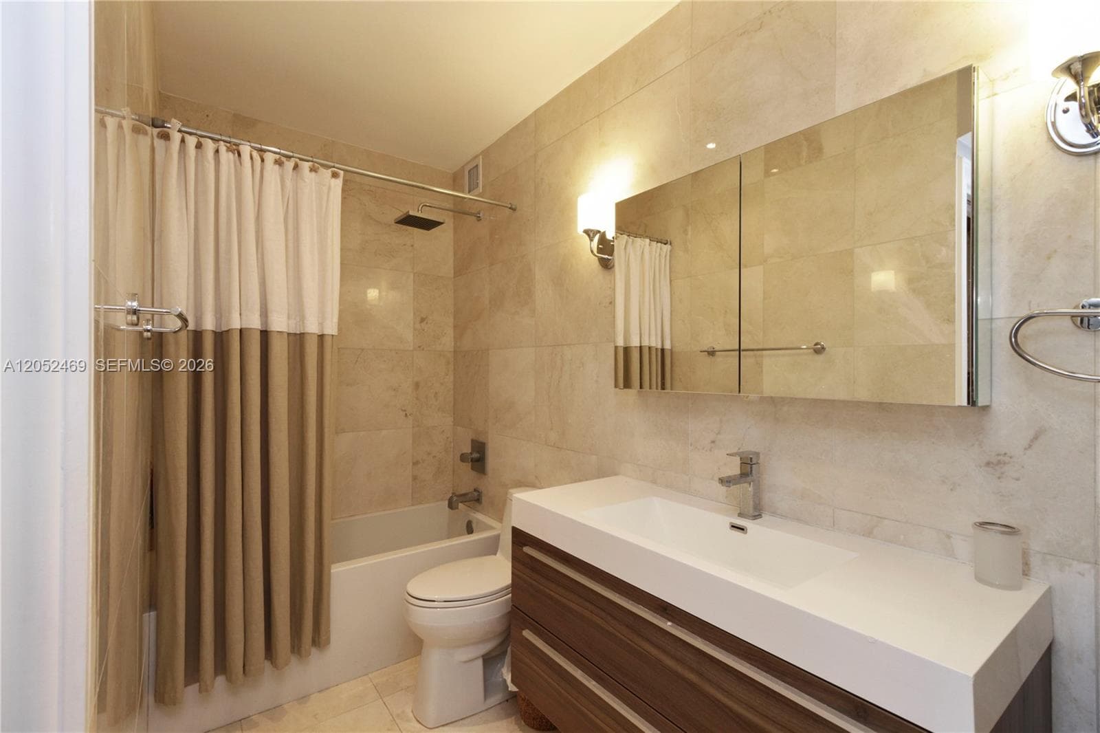 2451 Brickell Ave 7P photo 8