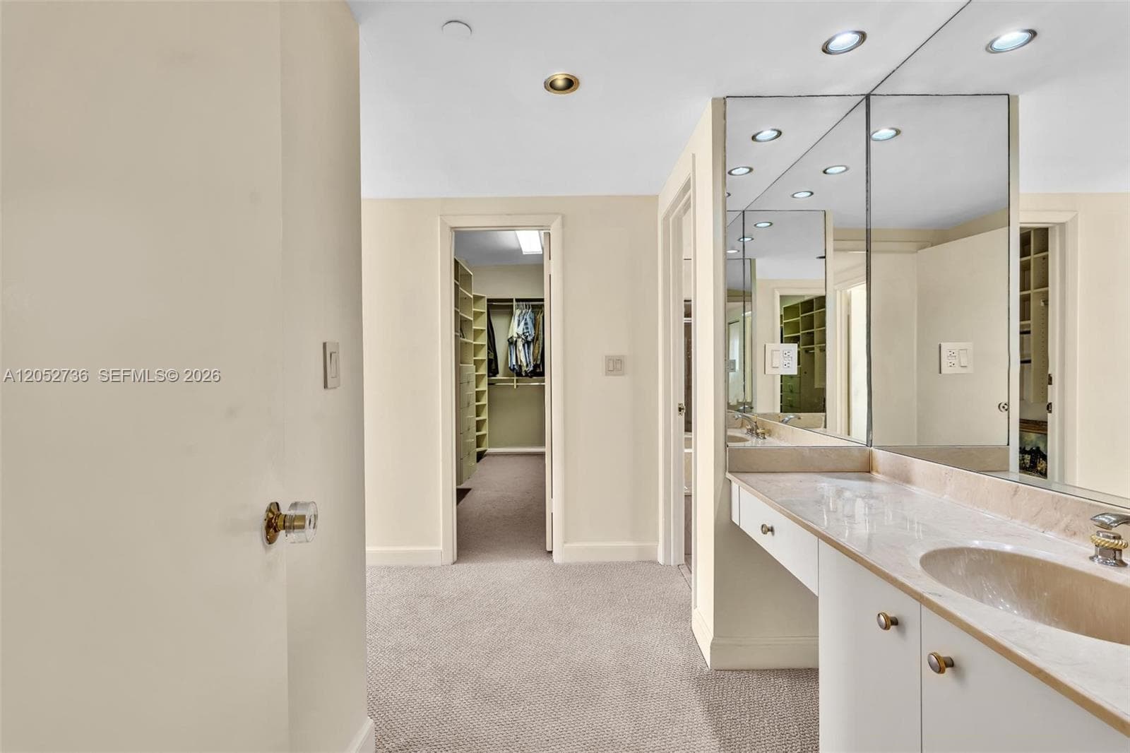 20281 E Country Club Dr 1907 photo 23