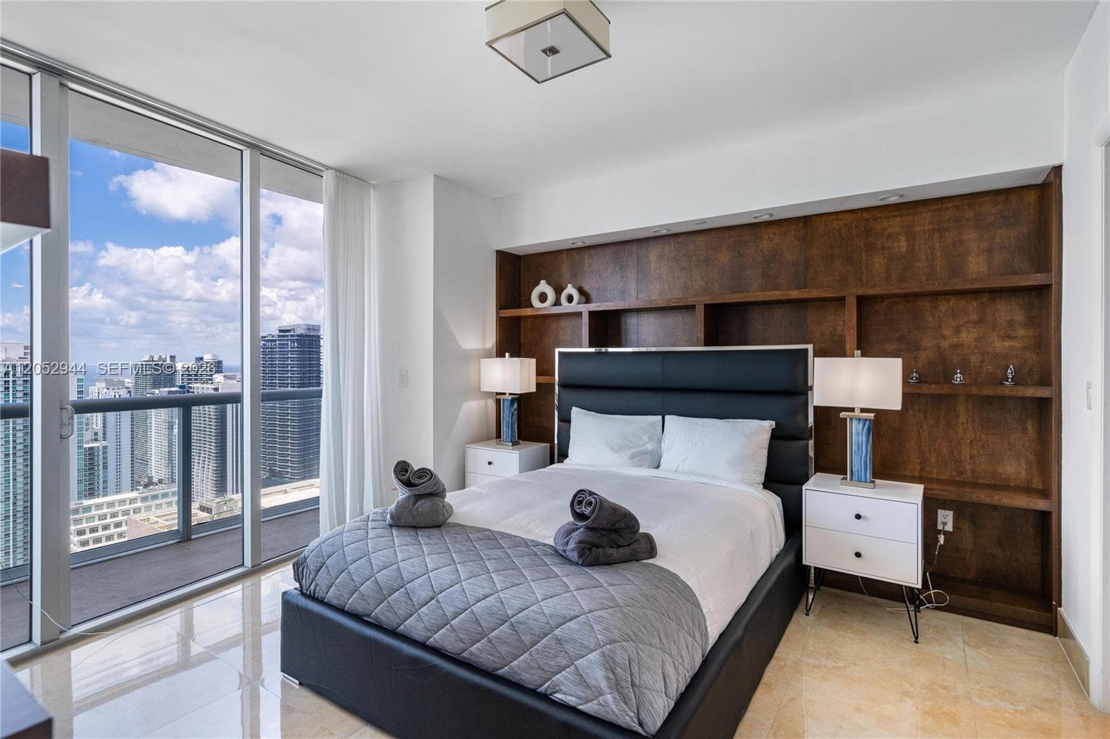 495 Brickell 5705 photo 8