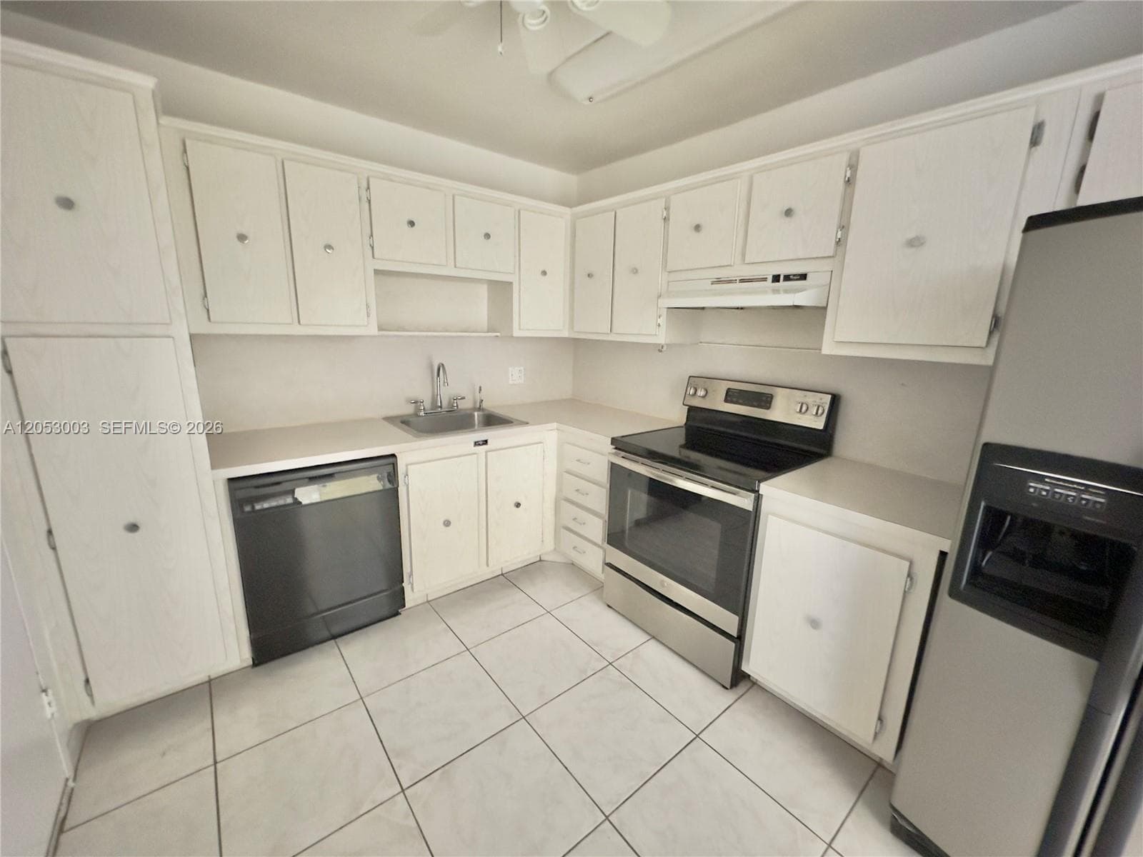 3800 E Ocean Dr 1518 photo 15