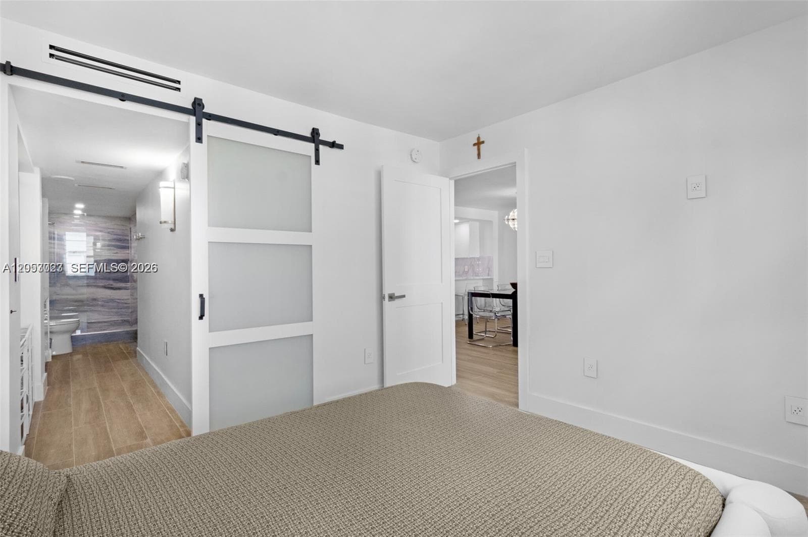 5701 Collins Ave 1707 photo 12