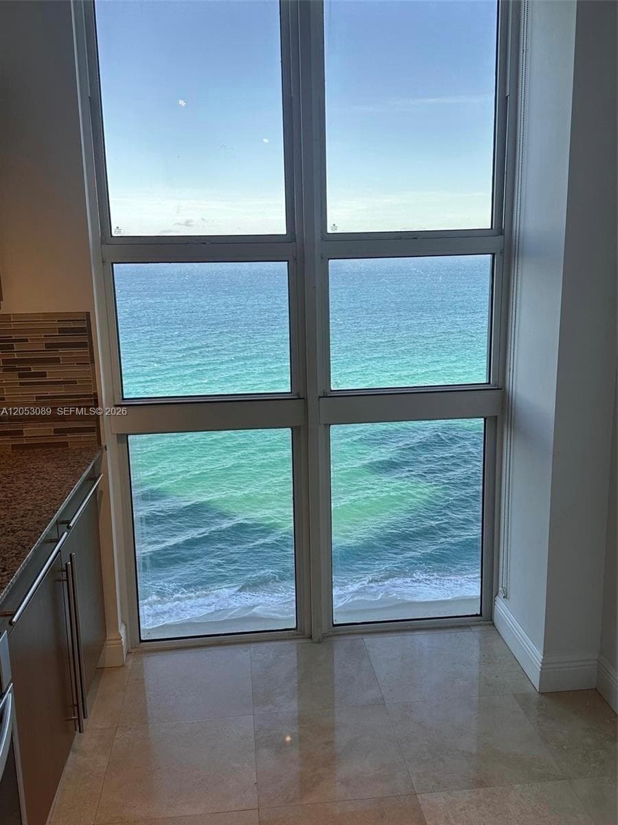 2080 S Ocean Dr 1211 photo 9