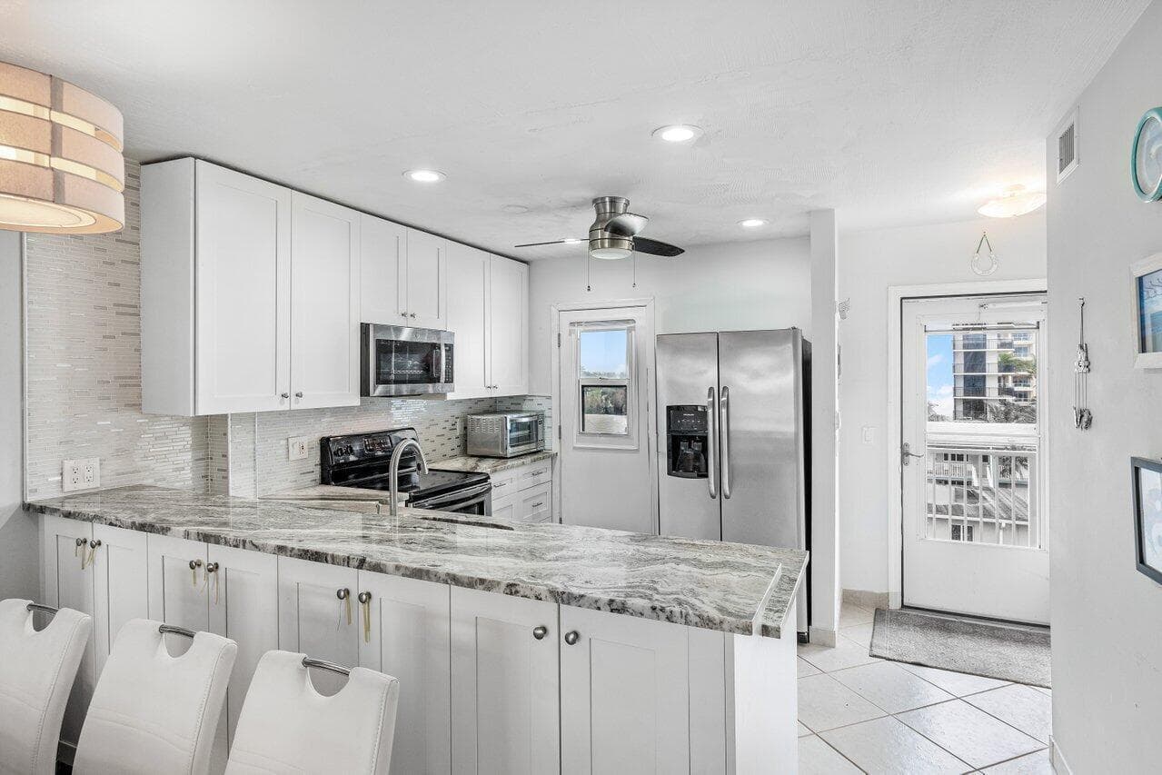 3851 N Ocean Boulevard N 403 photo 20
