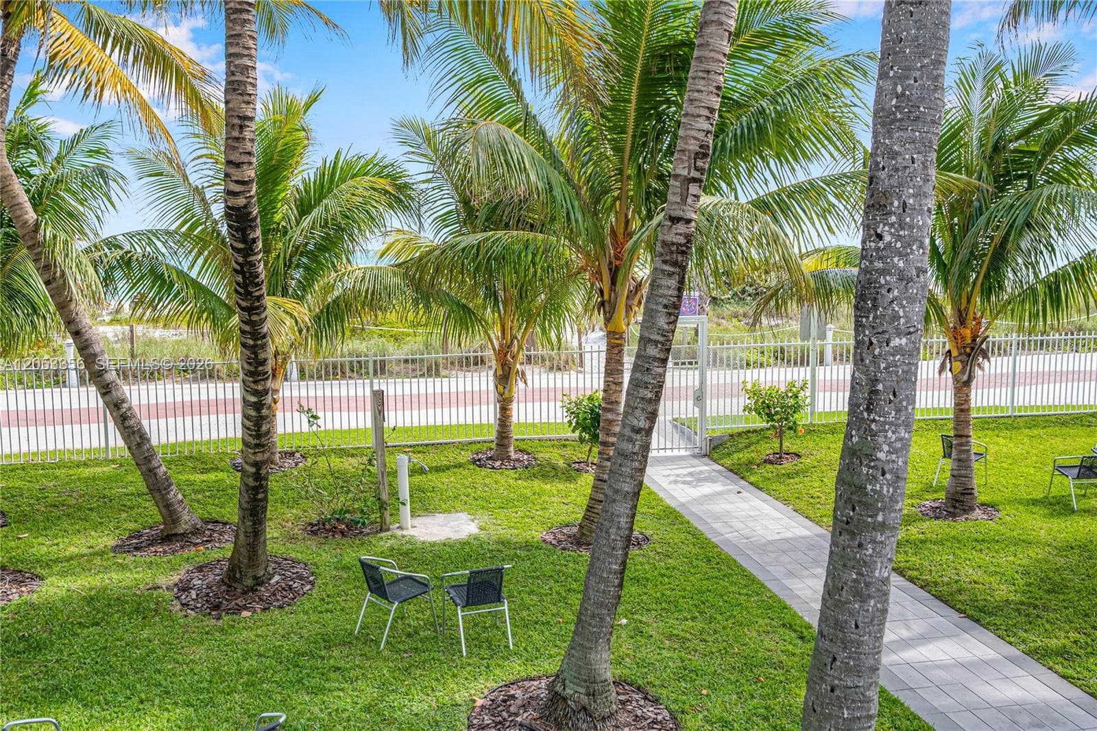 5001 Collins Ave 4E photo 23