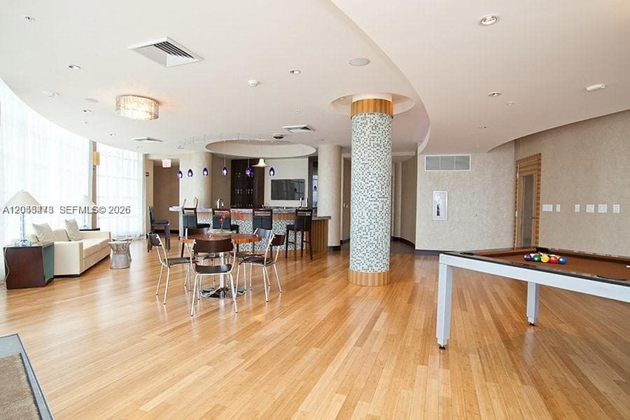 2409 photo 7