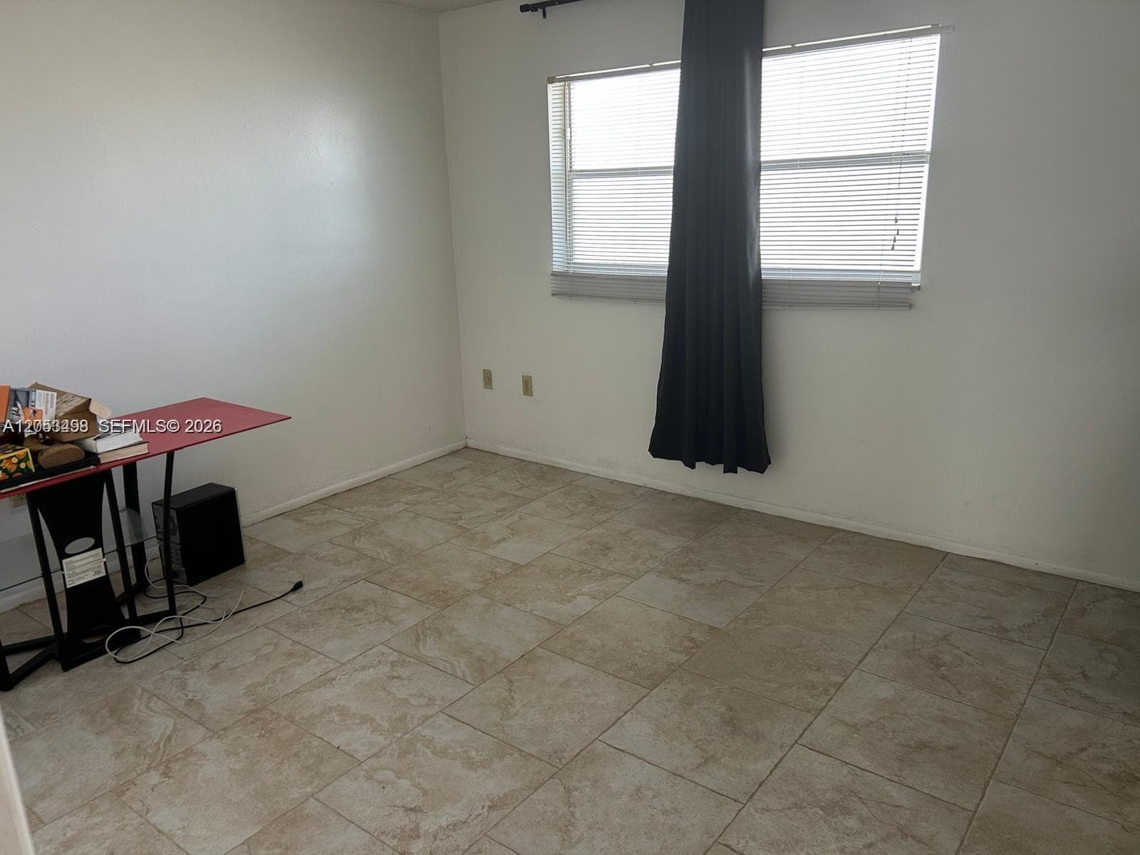 3750 NE 170th St 311 photo 14