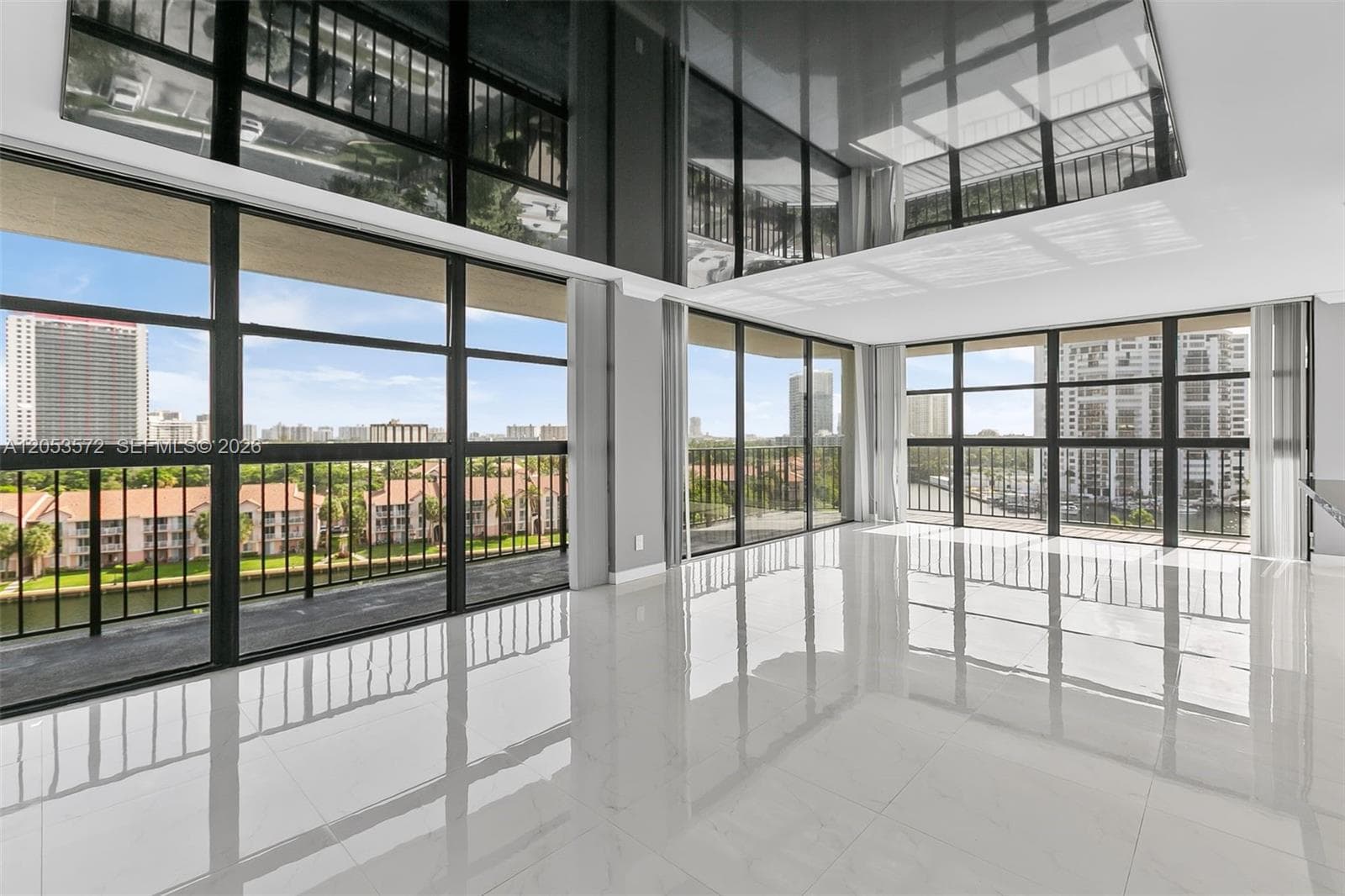 200 Leslie Dr 930 photo 4