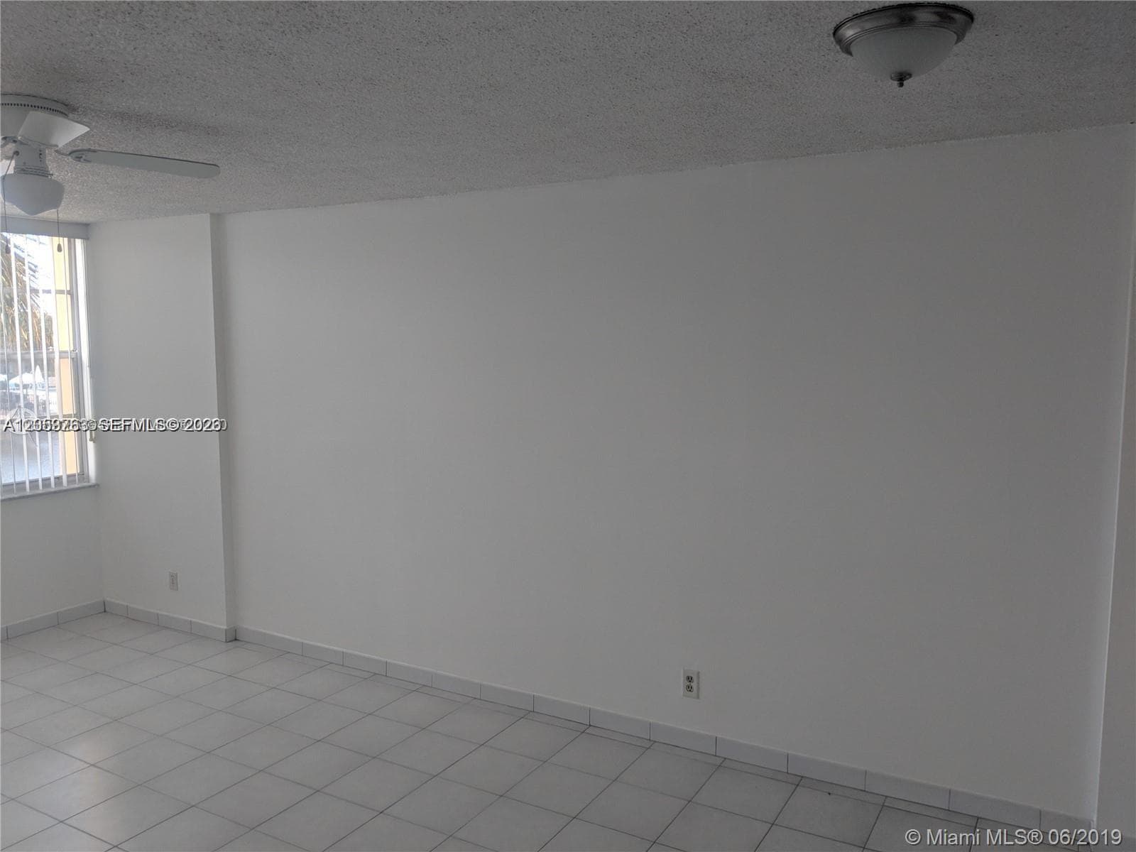 2741 Taft St 206 photo 6
