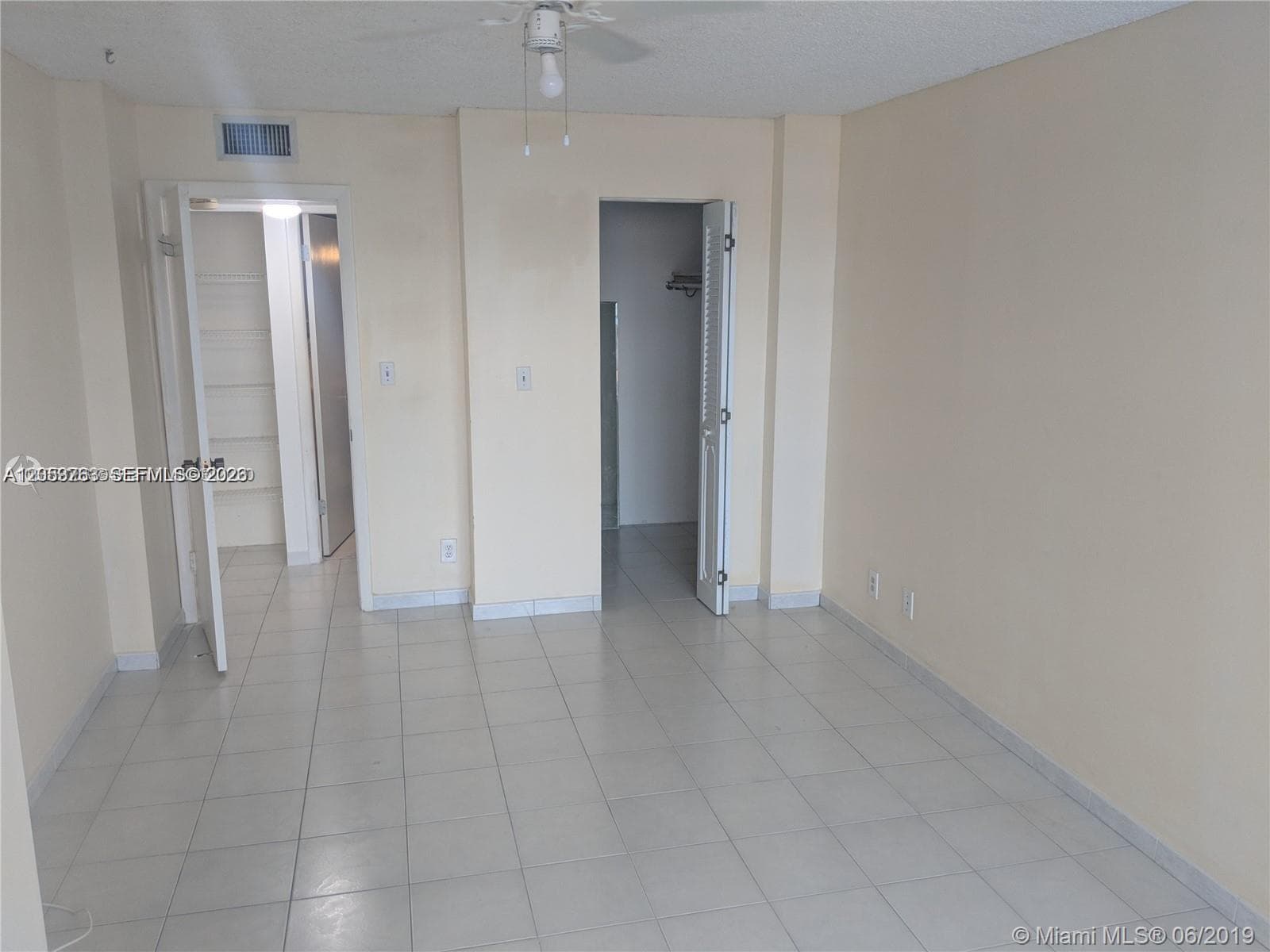 2741 Taft St 206 photo 7