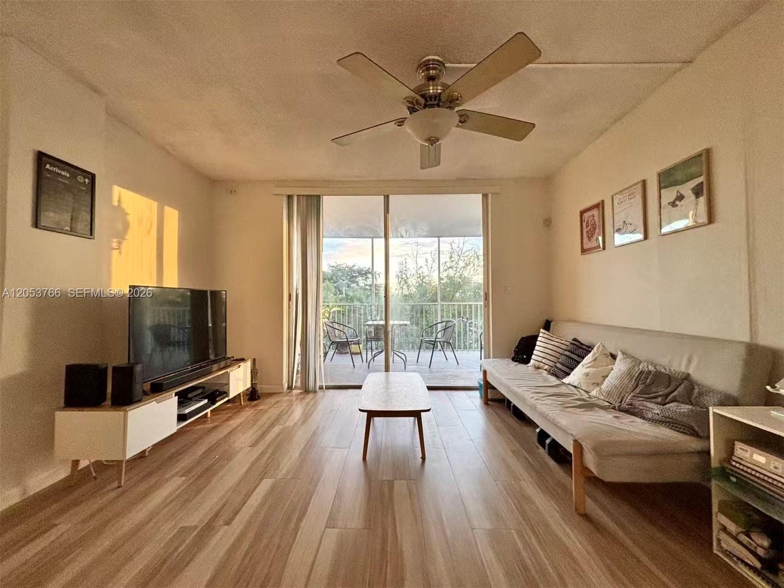 3660 NE 166th St 415 photo 4