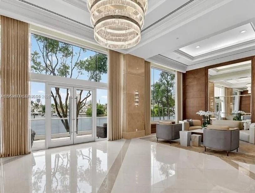 7000 Island Blvd 2809 photo 4
