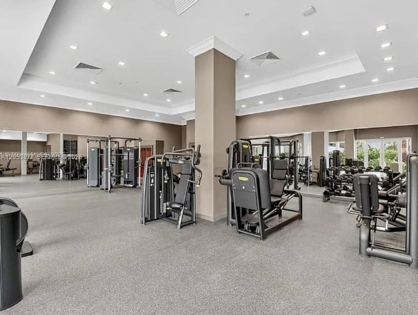7000 Island Blvd 2809 photo 21