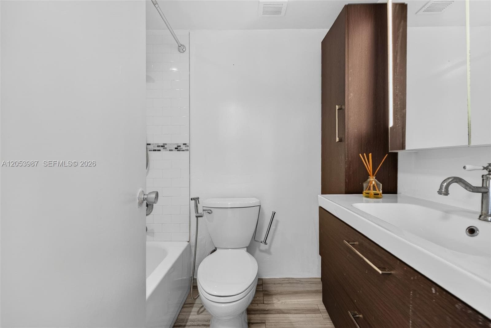 7441 Wayne Ave 8G photo 8