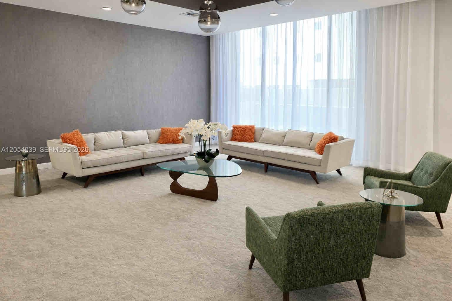 9225 Collins Ave 505 photo 4