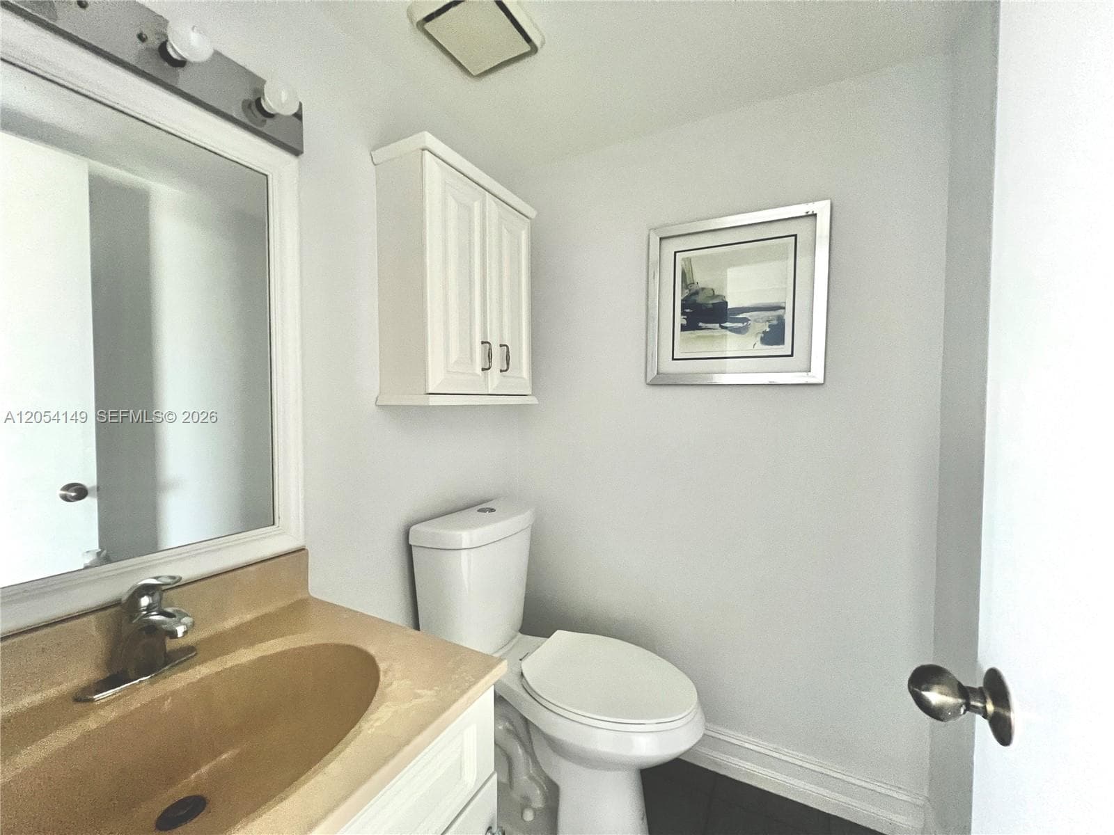 2457 Collins Ave 402 photo 12