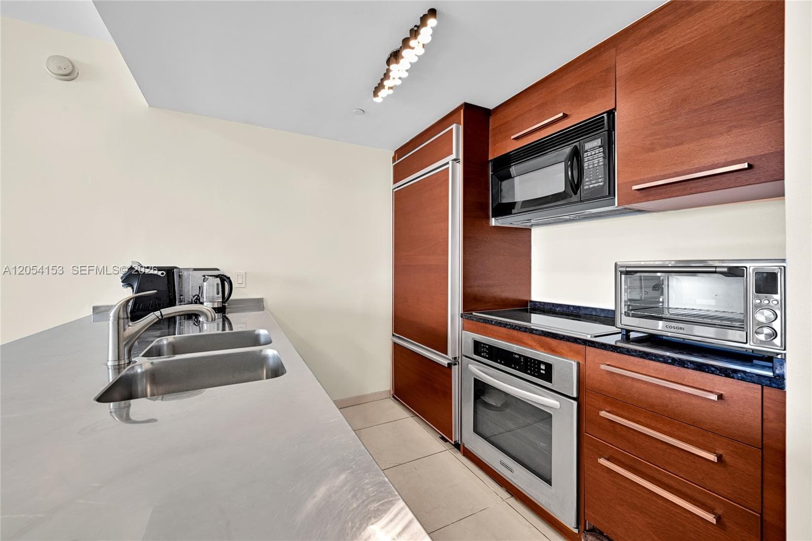 1850 S Ocean Dr 2009 photo 7
